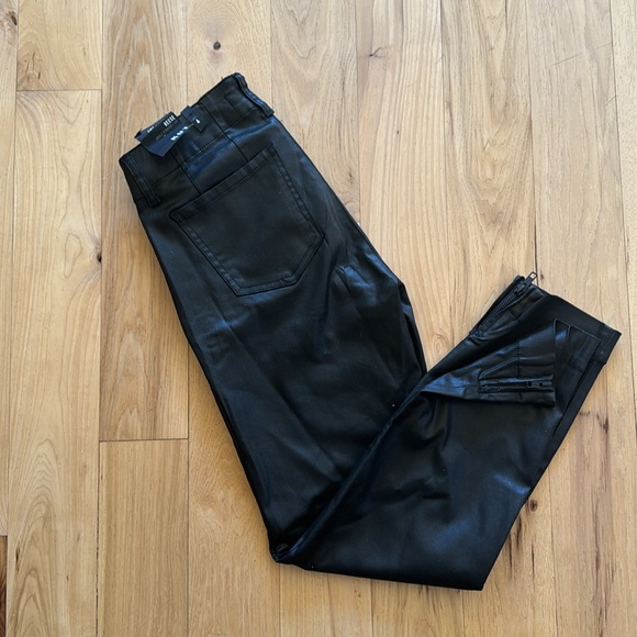 Kut from Kloth Reese Ankle Straight leg coated black jeans Evereve - Picture 4 of 8